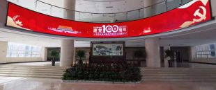 為了避免光污染影響周邊居民，戶外LED顯示屏亮度該如何科學控制？